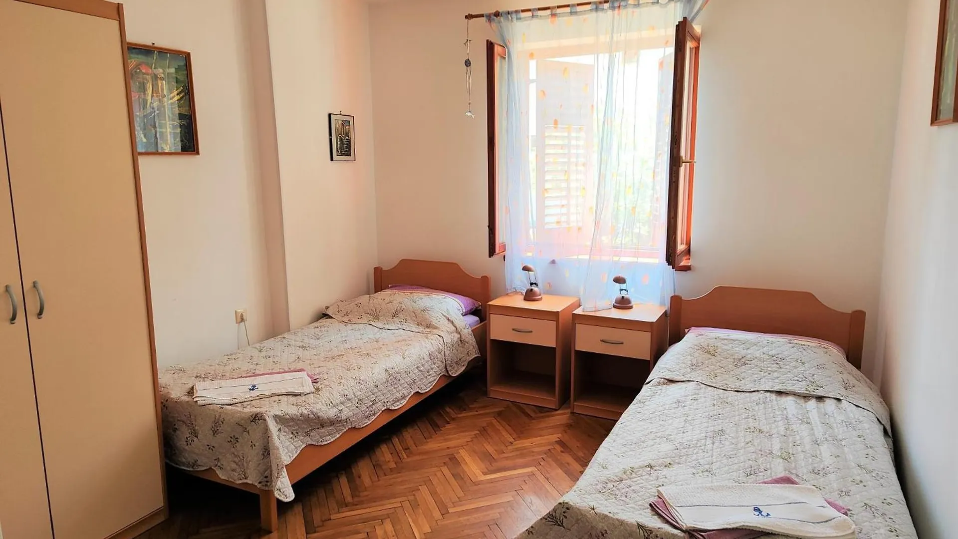 Apartment Apartmani Crikvenica 43943 - Zeljko